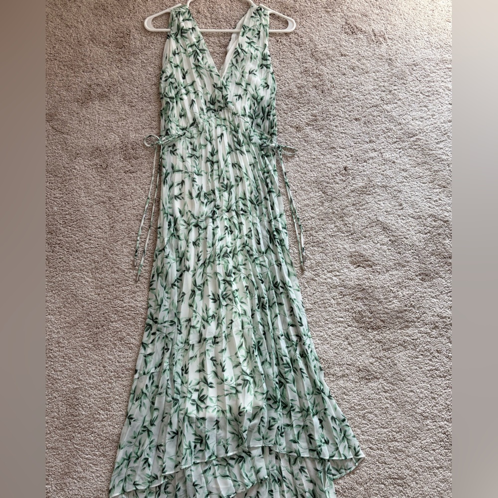 Green Leaf Print Maxi Dress